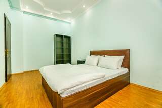 Отель HOTEL APARTMENT VIP SAHIL RESIDENCE Баку Апартаменты с балконом-3